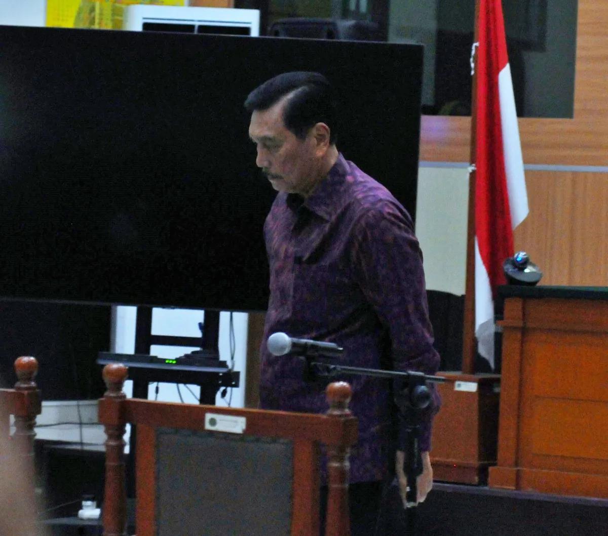 Luhut juga meyakini&nbsp;pemerintah akan terus melakukan upaya terbaik untuk bisa meyakinkan investor bahwa masalah di Rempang akan bisa selesai dengan baik.<br>