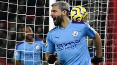 Penyerang Manchester City, Sergio Aguero merayakan gol yang dicetaknya ke gawang Sheffield United dalam pekan ke-24 Liga Inggris di Bramall Lane, Selasa (21/1/2020). Aguero mencetak gol semata wayang untuk kemenangan Man City saat berkunjung ke markas Sheffield United. (AP/Rui Vieira)