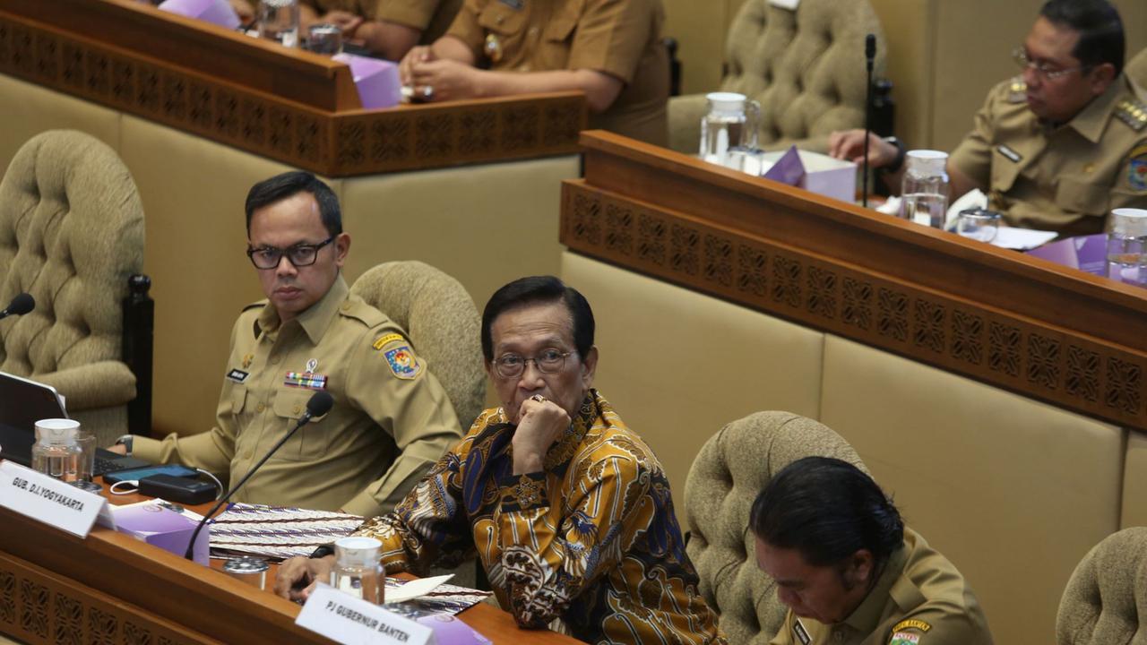 Komisi II DPR gelar rapat dengar pendapat (RDP) dengan PJ Gubernur terkait Pilkada 2024
