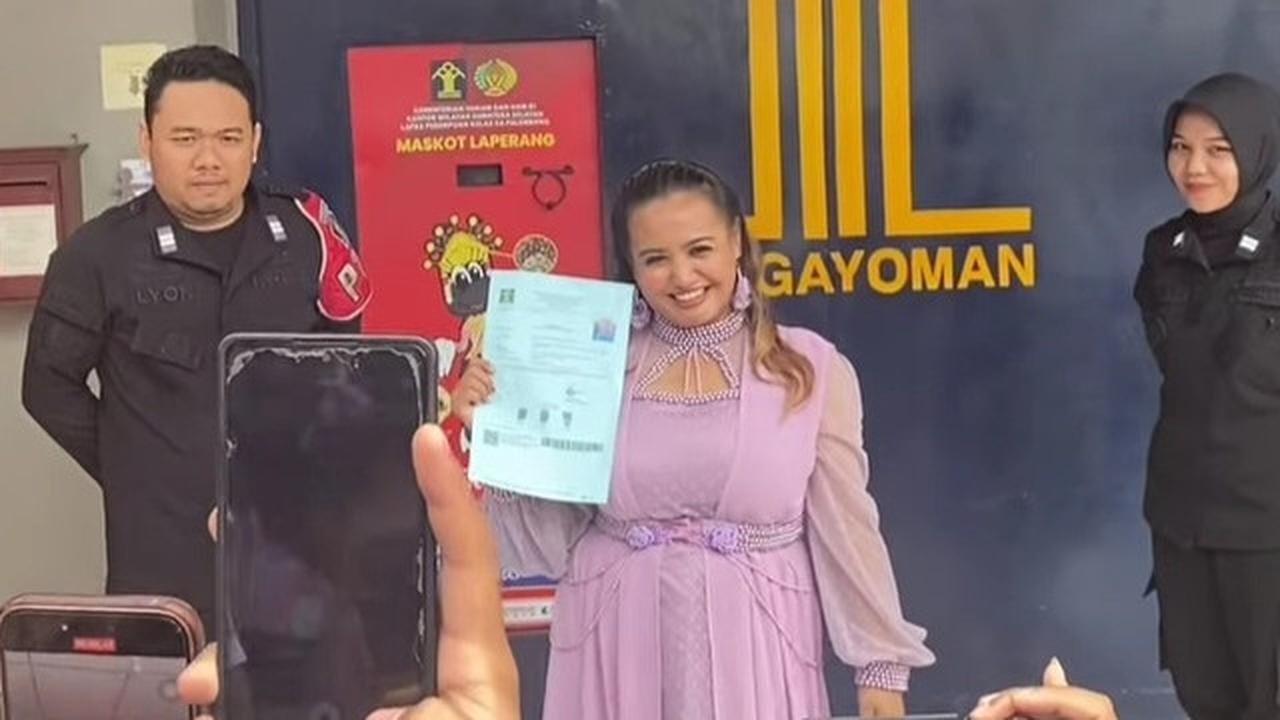 Semringah Lina Mukherjee, TikToker Makan Babi Ucap Basmalah Bebas Bersyarat: Bisa Lihat Laki-Laki lagi