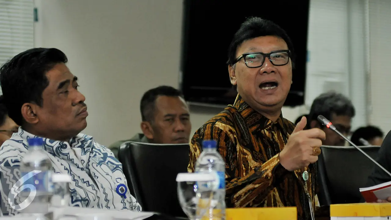 20150921-Mendagri-Raker-Komite-I-DPD-RI--Jakarta-Tjahjo-Kumolo