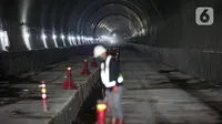 Suasana proyek Tunnel 6 kereta cepat Jakarta-Bandung di kawasan Cikalong Wetan, Depok, Purwakarta, Jawa Barat, Rabu (30/3/2022). Satu terowongan yang menjadi terpanjang dalam jalur kereta cepat Jakarta - Bandung ini adalah terowongan Tunnel 6. (Liputan6.com/Faizal Fanani)
