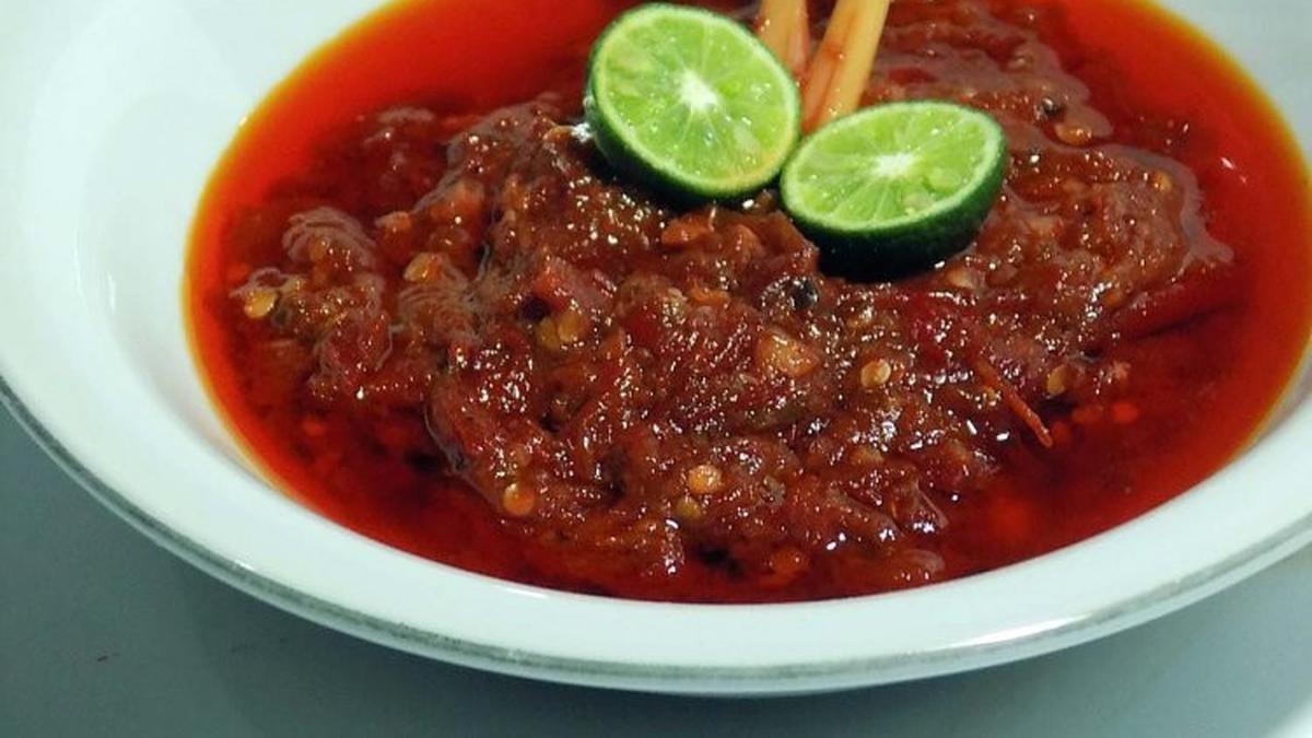 Cara Menggoreng Cabai Tanpa Khawatir Minyak Meletup Hanya dengan Satu Bahan Dapur Ini