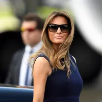 Pengin banget memiliki wajah seperti istri Donald Trump, Melania Trump, wanita ini nekat melakukan apapun juga. (Foto: media.vanityfair.com)