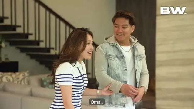 6 Potret Ayu Ting Ting Bertemu Keluarga Boy William, Masih Malu-Malu