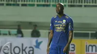 Striker Persib Bandung asal Inggris, Carlton Cole (Liputan6.com/Helmi Fithriansyah)