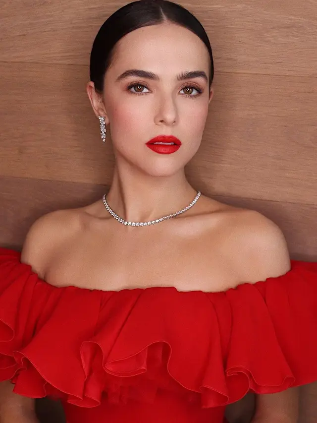 Red Lipstick untuk Natal