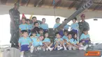 Citizen6, Surabaya: Batalyon Tank Amfibi-1 Marinir menerima kunjungan 95 siswa dan 8 orang guru Pembina TK Petra Pondok Candra di Garase Tank Amfibi-1 Marinir, Karang Pilang Surabaya, (24/10). (Pengirim: Budi Abdillah). 