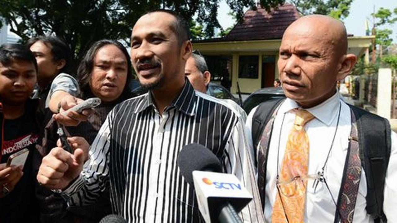 Berkas Abraham Samad P-21, kakaknya juga dijadikan tersangka