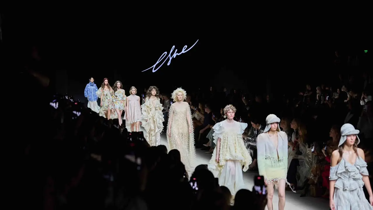 Moscow Fashion Week, Saat Desainer Emerging Membawa Identitas Lokal ke Dunia