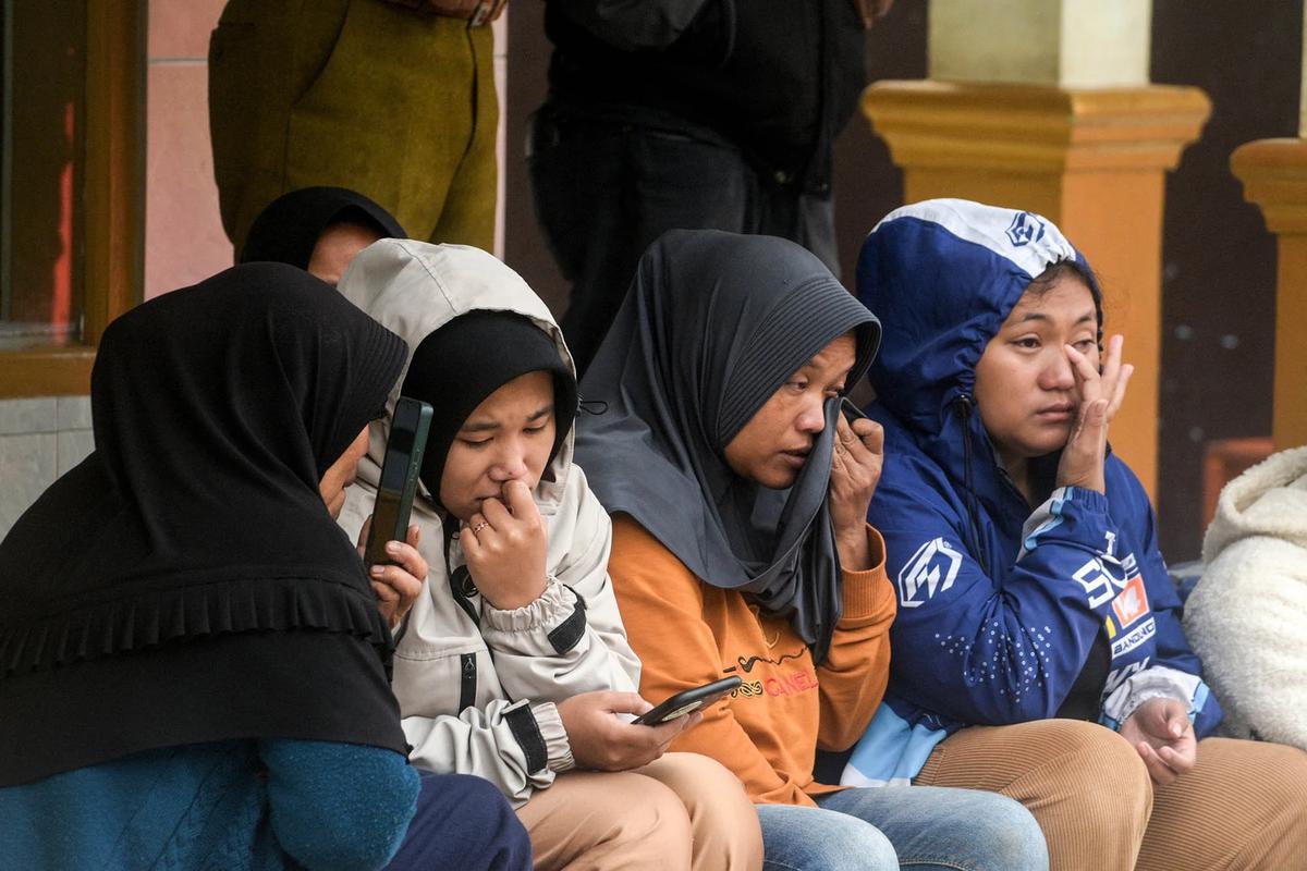 FOTO: Penampakan Longsor Meluluhlantakkan Permukiman di Cisarua Bandung