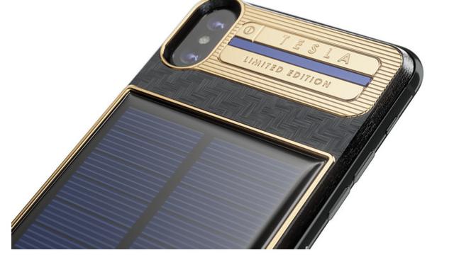 iPhone X Tesla