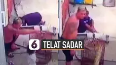 Butuh puluhan detik ia menyadari bahwa burungnya telah terbang bebas.