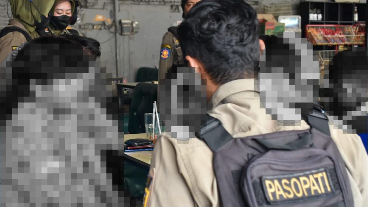 Tertangkap Satpol PP Bolos Sekolah Pelajar Di Surabaya Dihukum Rawat ODGJ