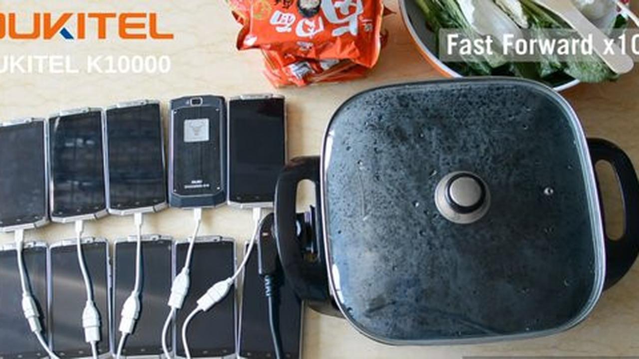 Smartphone dengan baterai 10.000 mAh ini bisa untuk memasak mie