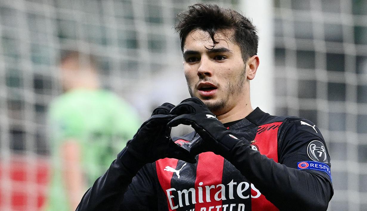 Brahim Diaz (AC Milan) - Wonderkid yang dibeli Real Madrid dari Manchester City ini justru melempem saat berada Santiago Bernabeu. Kini pemain 21 tahun itu telah menemukan performa terbaiknya bersama AC Milan dan sukses membawa Rossoneri berada di papan atas klasemen Serie A. (Vincenzo Pinto/AFP)