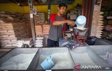 Kabar Baik! Lebih dari 20 Komoditas Pangan Turun Harga, Bapanas Catat Beras Medium & Gula Ikut Melorot