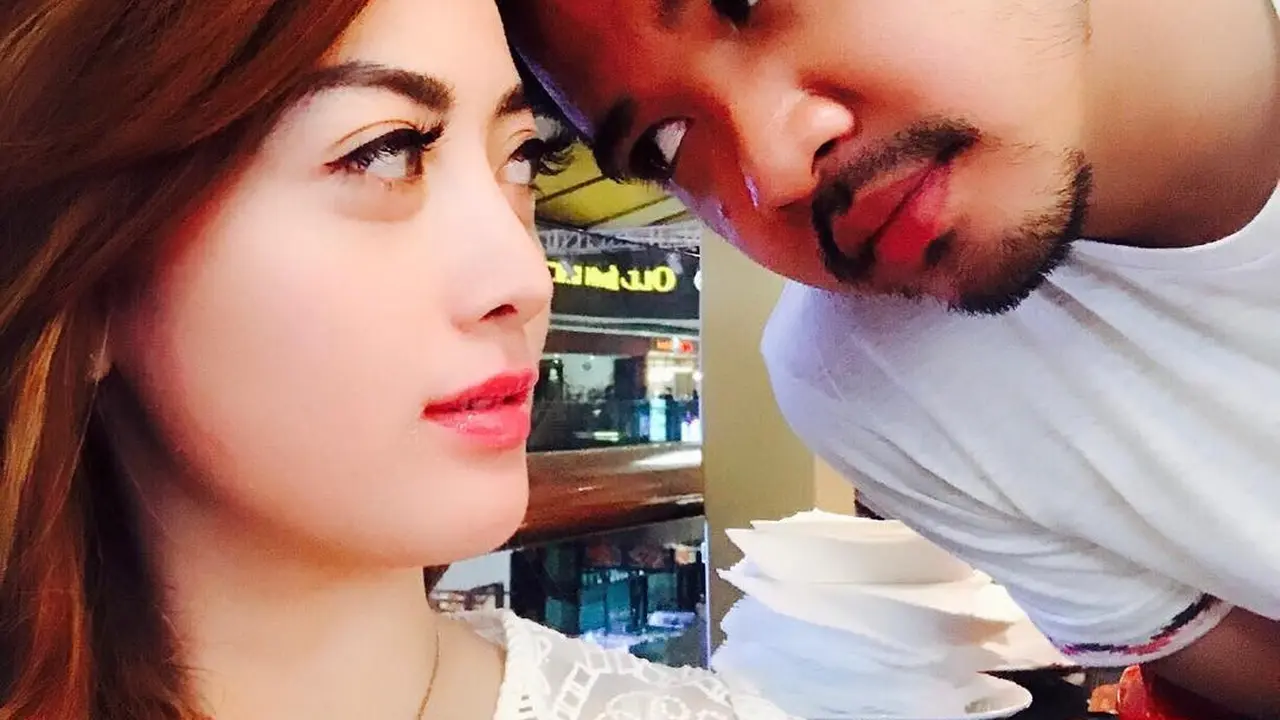 [Bintang] Roby Geisha dan Cinta Ratu Nansya