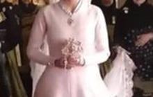 Foto Resepsi Mewah Royal Wedding Brunei Prince Mateen dan Anisha Rosna di Istana Nurul Iman, Sambil Menyapa Rakyat.