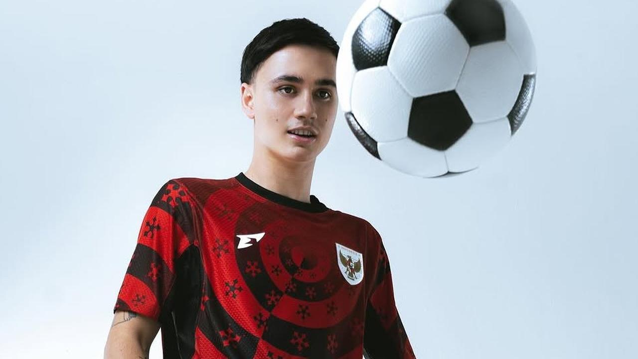 Timnas Indonesia Luncurkan Jersey Prematch, Desainnya yang Unik Tuai Pujian dari Penggemar