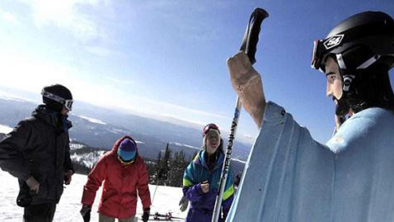 Kelompok ateis gugat patung Yesus di tempat bermain ski