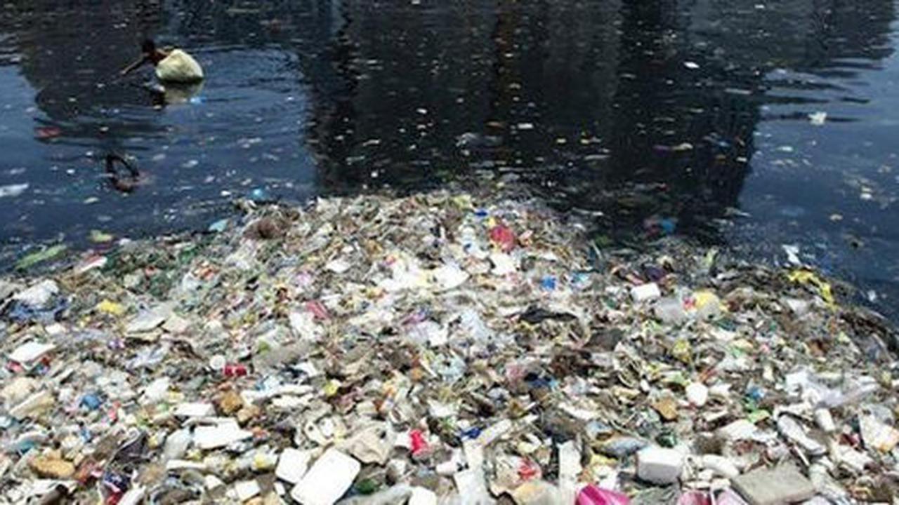 5 Pulau sampah raksasa muncul di lautan, Indonesia turut bersalah