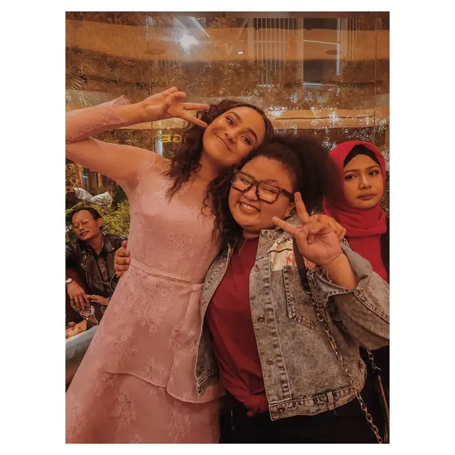 Pernah jadi sahabat di Mermaid in Love, intip 6 potret kebersamaan Syifa Hadju dan Meinorizah