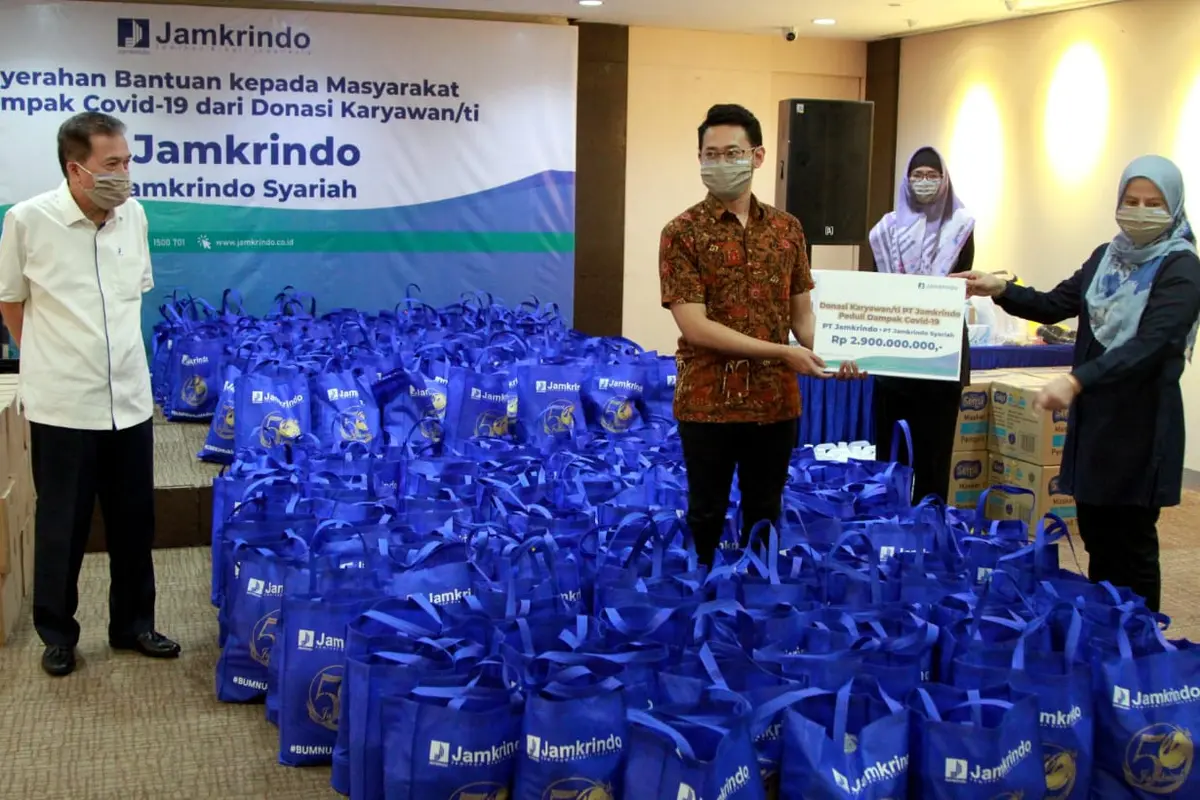 Karyawan Jamkrindo Donasikan Miliaran Rupiah untuk Masyararakat Terdampak Covid-19