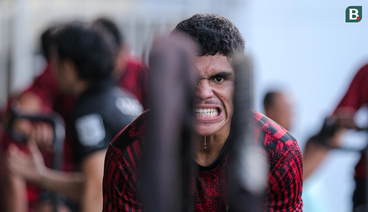 <p>Ekspresi pemain Timnas Indonesia U-20, Ferre Murari saat melakukan latihan fisik di GBK Empire Fit Club, Senayan, Jakarta, Rabu (15/05/2024). (Bola.com/Bagaskara Lazuardi)</p>