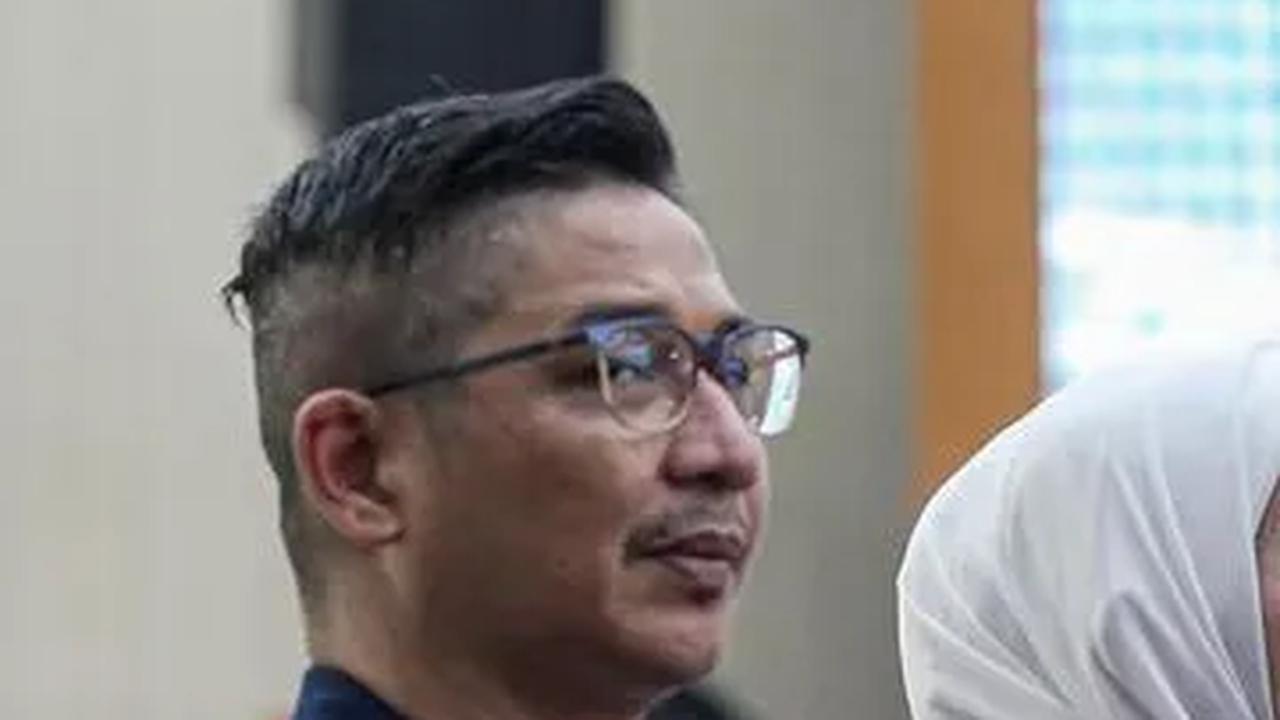 5. Sigit Purnomo, Dapil Jakarta III

Sudah pernah menjajal politik sebelumnya, Pasha Ungu nampaknya kembali ingin bekerja untuk rakyat.