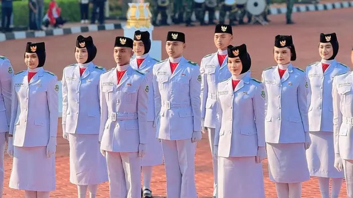 7 Potret Anak Denny Cagur Jadi Paskibraka Provinsi Banten, Penuh Haru dan Bangga