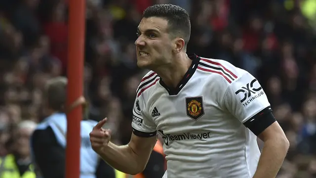 Foto: Selebrasi Gol Perdana Diogo Dalot di Liga Inggris, Bawa MU Menang 2-0 atas Nottingham Forest