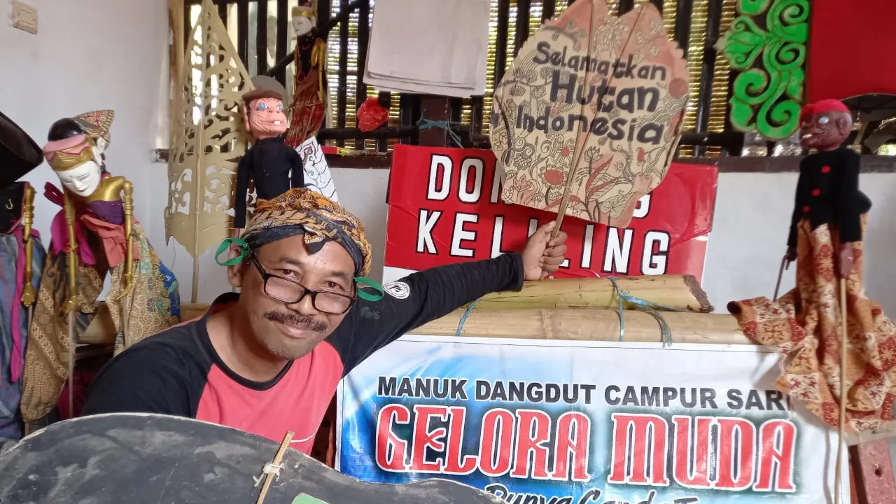 Sosok Pendongeng Lingkungan Keliling, Mundur Jadi Guru demi Selamatkan Hutan dan Satwa Indonesia