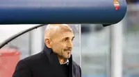  AS Roma's coach Luciano Spalletti before the match against Real Madrid . REUTERS/Tony Gentile