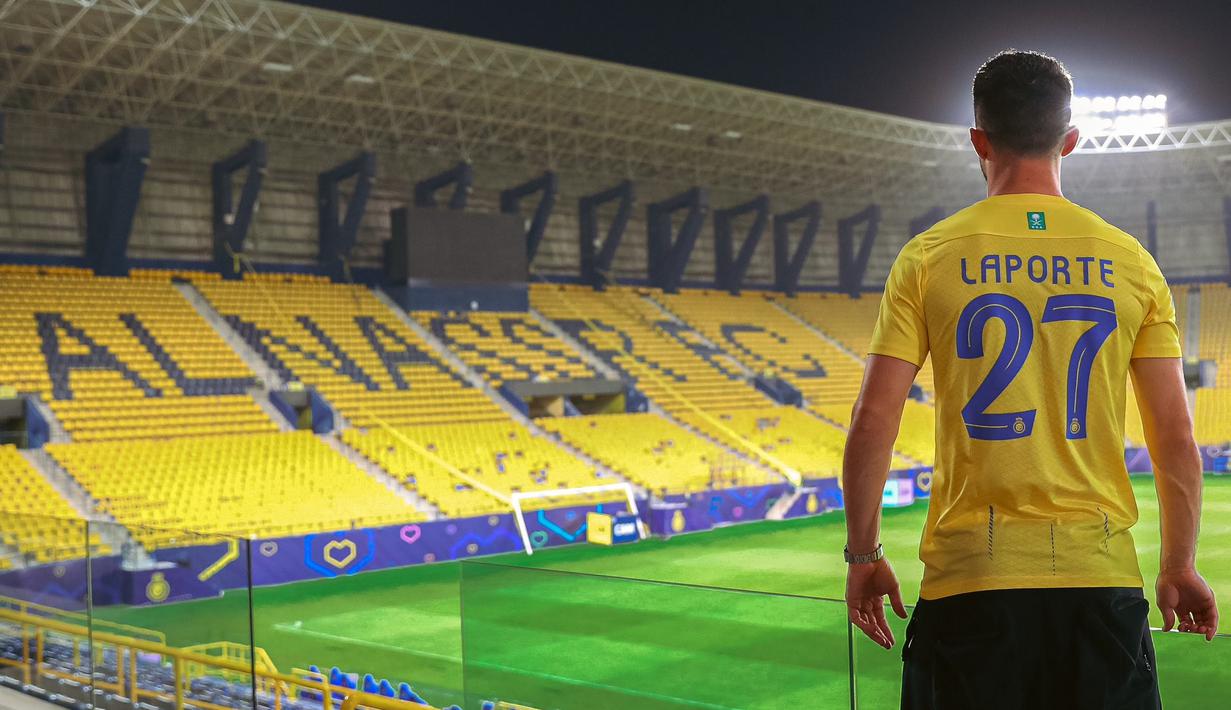 Laporte sempat diisebut diincar oleh Arsenal. Namun pada akhirnya bek kidal tersebut malah cabut ke Al Nassr. (FOTO: twitter.com/AlNassrFC_EN)