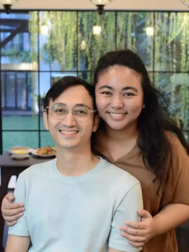 Vakum Jadi Artis, Ini 6 Potret Terbaru Roy Posende Saputra Bareng Sang Istri
