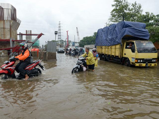 Kali Bekasi Siaga 1 Empat Kecamatan Terendam Banjir News Liputan6 Com