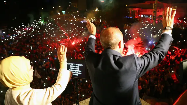Menang Pemilu Turki, Erdogan Sapa Ribuan Pendukung di Ankara