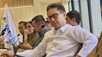Menkes Budi Gunadi Sadikin ajak masyarakat rutin cek kolesterol lewat program pemeriksaan kesehatan gratis, langkah penting untuk cegah penyakit kronis dan tingkatkan kualitas hidup. (Foto: Aditya Eka Prawira/Liputan6.com)