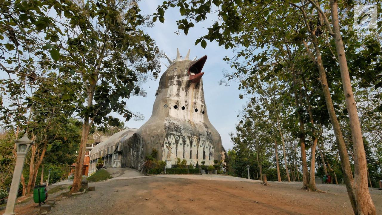 6. Gereja Ayam, Jakarta Pusat