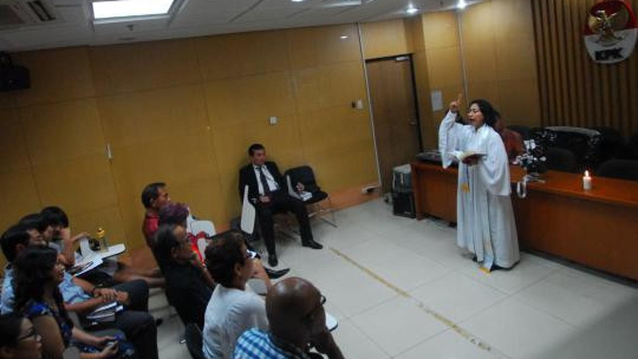 Miranda Goeltom rayakan Natal di KPK