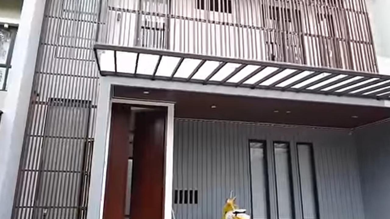 Raffi Ahmad Kunjungi Rumah Karyawan yang Baru Kerja 4,5 Tahun, Mewah Bergaya Modern Dilengkapi Kolam Renang