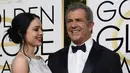 Pasangan kekasih Mel Gibson dan Rosalind Ross yang  mengumumkan berita kehamilan Ross  pada bulan Septemebr 2016 lalu, kini tengah menunggu kelahiran anaknya di beberapa bulan mendatang. (AFP/Bintang.com)