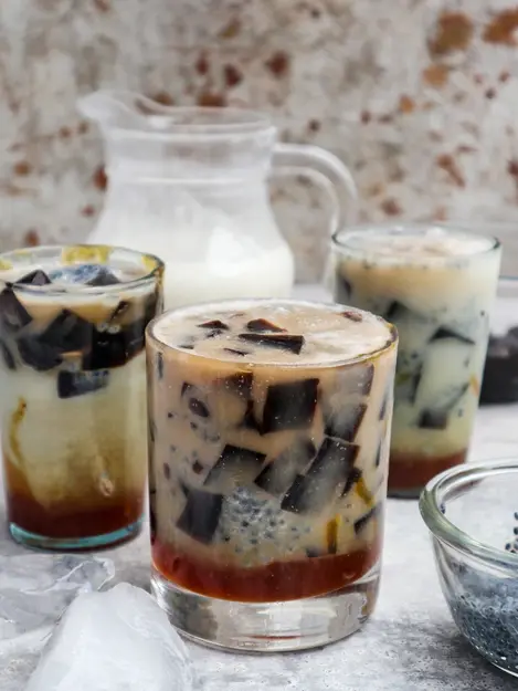 Cara Membuat Es Cincau Gula Merah Segar Untuk Buka Puasa Lifestyle Fimela Com