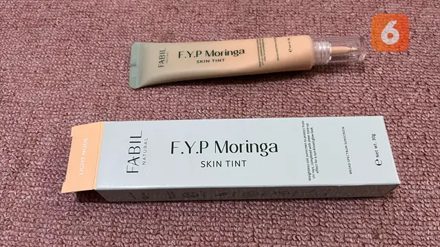 Review: Moringa Skin Tint dan Rose Cleansing Water Fabil Natural, Skincare yang Mengambil Manfaat Daun Kelor. (Dok: Liputan6.com/dyah)