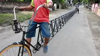 Modifikasi Nyeleneh Sepede Ini Bikin Heran dan Ketawa Geli  (sumber:1cak.com).