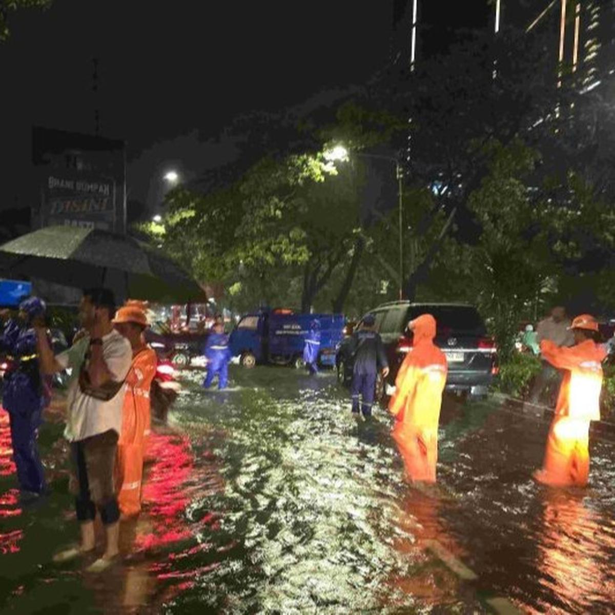 Banjir Jakarta: Pemprov DKI Kerahkan Semua Sumber Daya