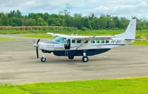 Penerbangan di Bandara Ewer Papua Batal Imbas Asap Karhutla
