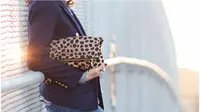 5 Jenis Tas yang Harus Dimiliki Setiap Perempuan (Foto: fashionsy.com)