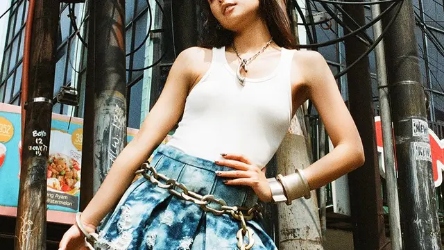 Potret di balik layar video klip Maudy Ayunda (credit: instagram/maudyayunda)